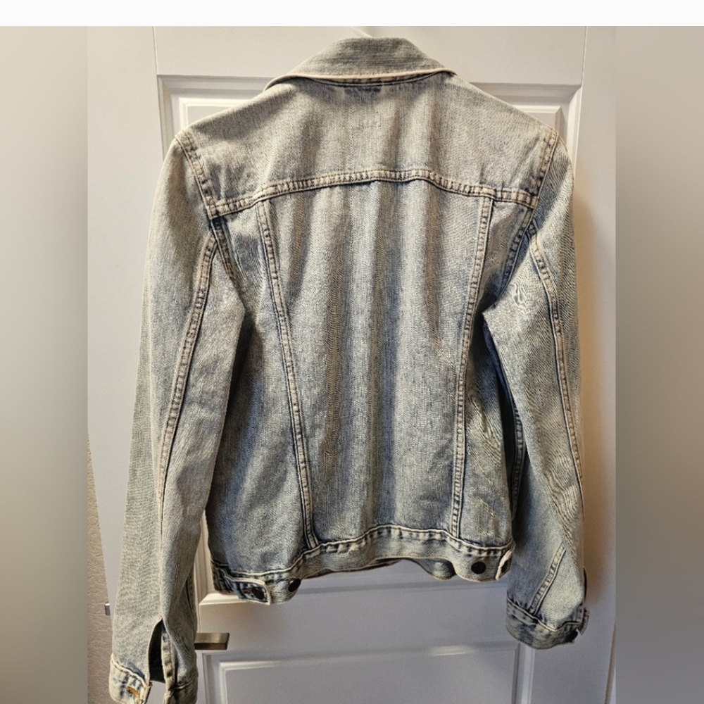 Set Of 2 Gap Jean Jackets! - Picture 6 of 10